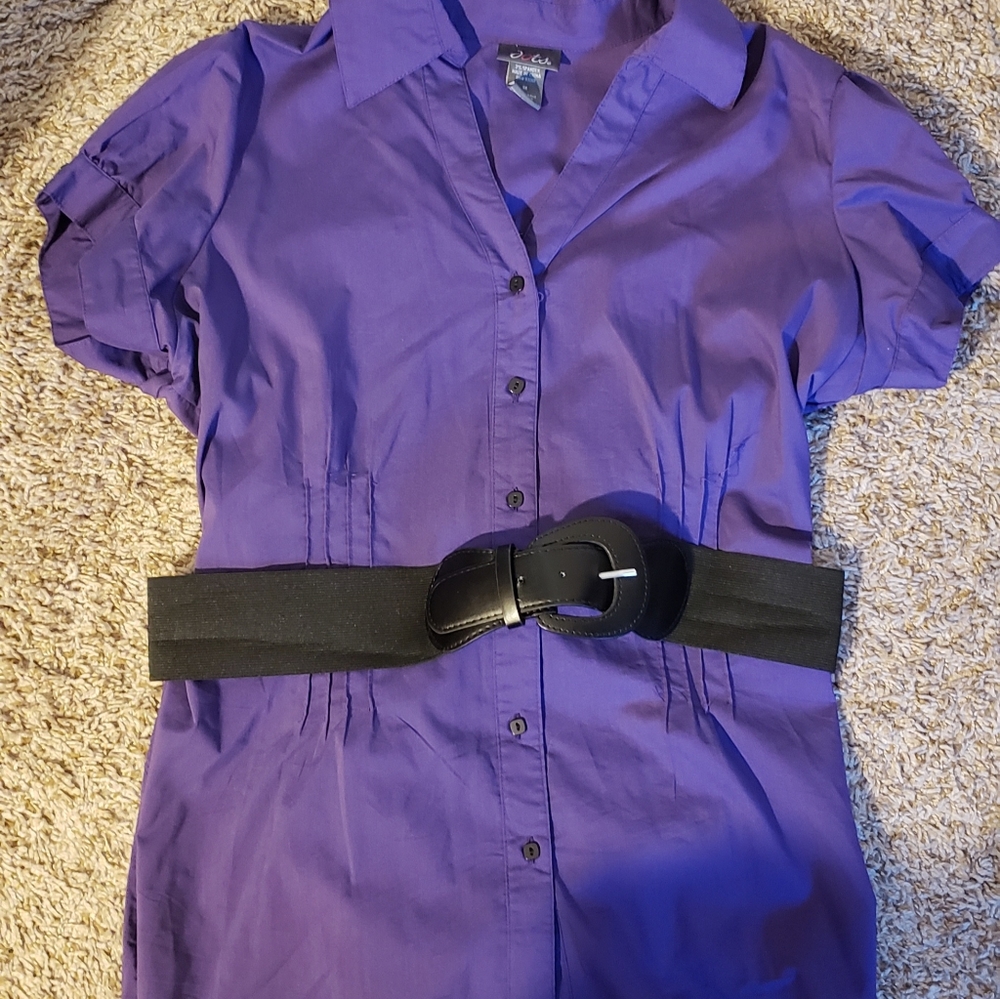 Buttonup shirt with belt